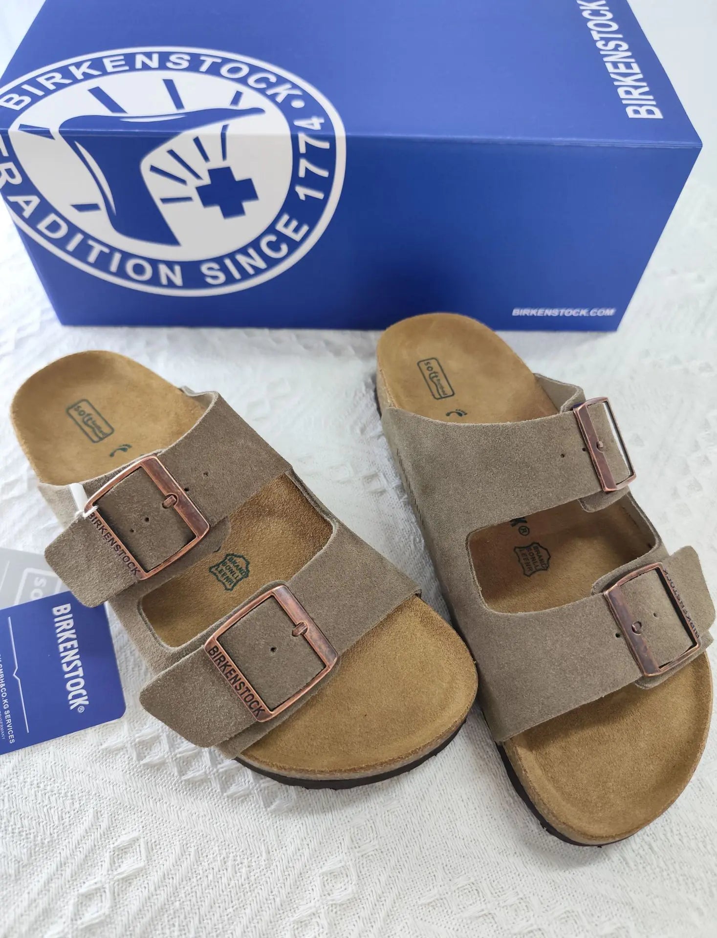 Thick-Soled Unisex Suede Buckle Sandals